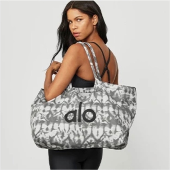 Alo Tote Bag - Picture 1 of 2